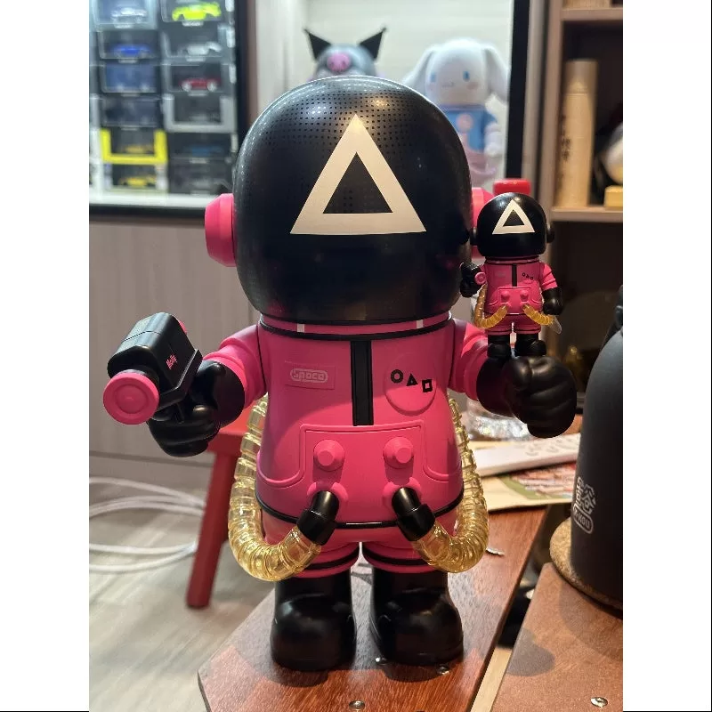 MEGA SPACE MOLLY 400%+100% Juego del Calamar Rosa 2024 Limitada MEGA SPACE MOLLY 400%+100% Juego del Calamar Rosa 2024 Limitada