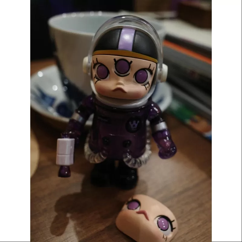 MEGA SPACE MOLLY Figura 100% Alien Molly NO.6 Edición limitada 2014