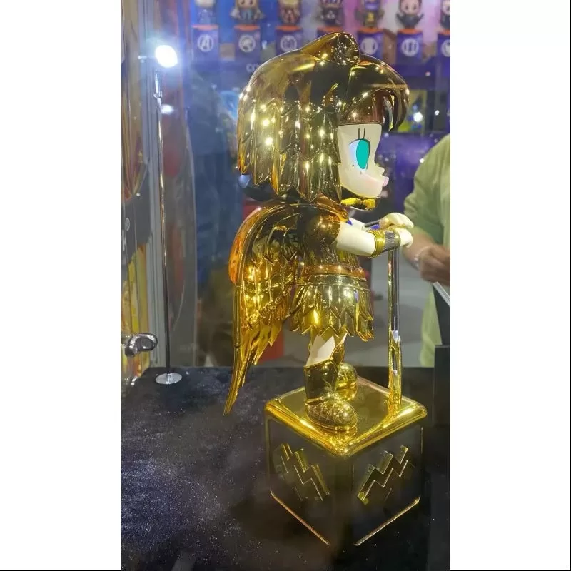 MOLLY Armadura Dorada Mujer Maravilla 2020 Edición Limitada MOLLY Armadura Dorada Mujer Maravilla 2020 Edición Limitada