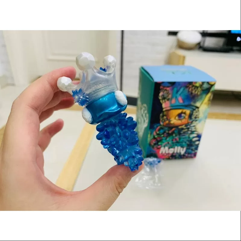 MOLLY Baby Ice Erosion Molly Blue Edición limitada 2022