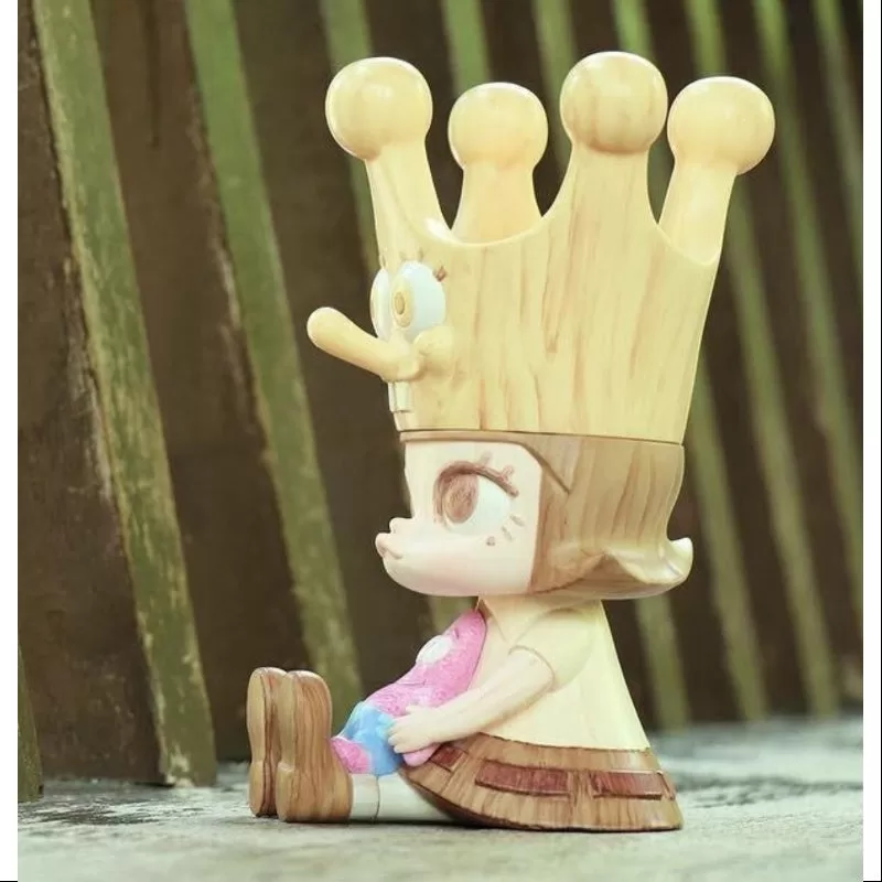 MOLLY Baby Molly X Bob Esponja Wood Grain Edición limitada 2021