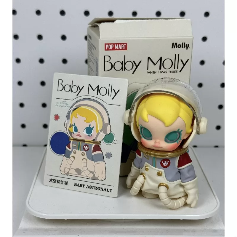 MOLLY Bebé Molly Cuando tenía tres años Serie Bebé astronauta