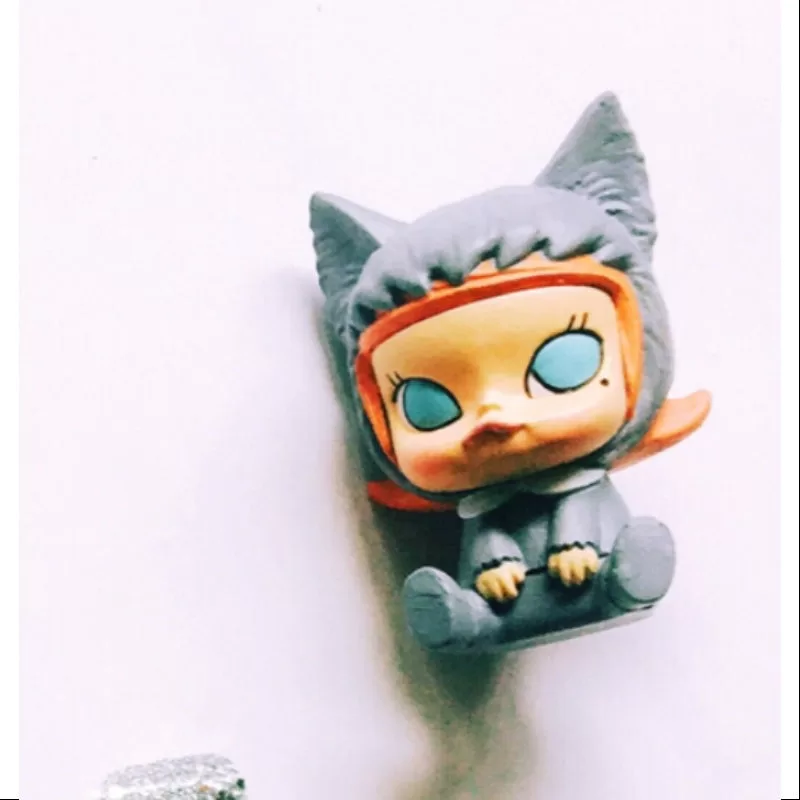 MOLLY Bebé Molly Serie 3 Hombre Lobo Gris