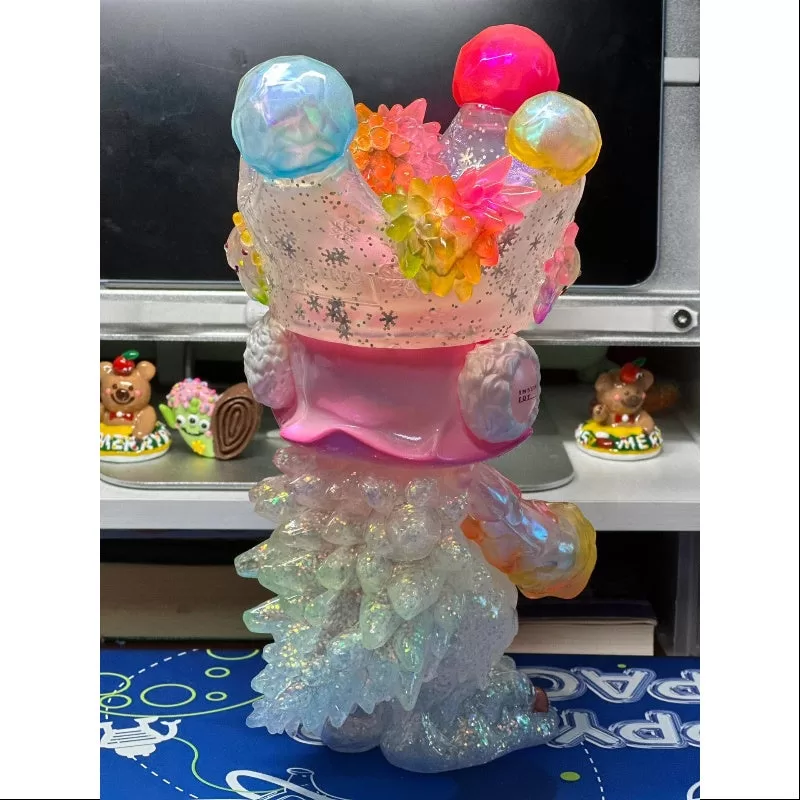 MOLLY Erosión de hielo Molly Prisma 2024 Macau LIMITED MOLLY Erosión de hielo Molly Prisma 2024 Macau LIMITED