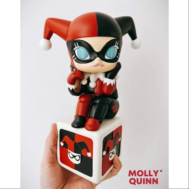 MOLLY Harley Quinn Rojo 2019 Edición Limitada