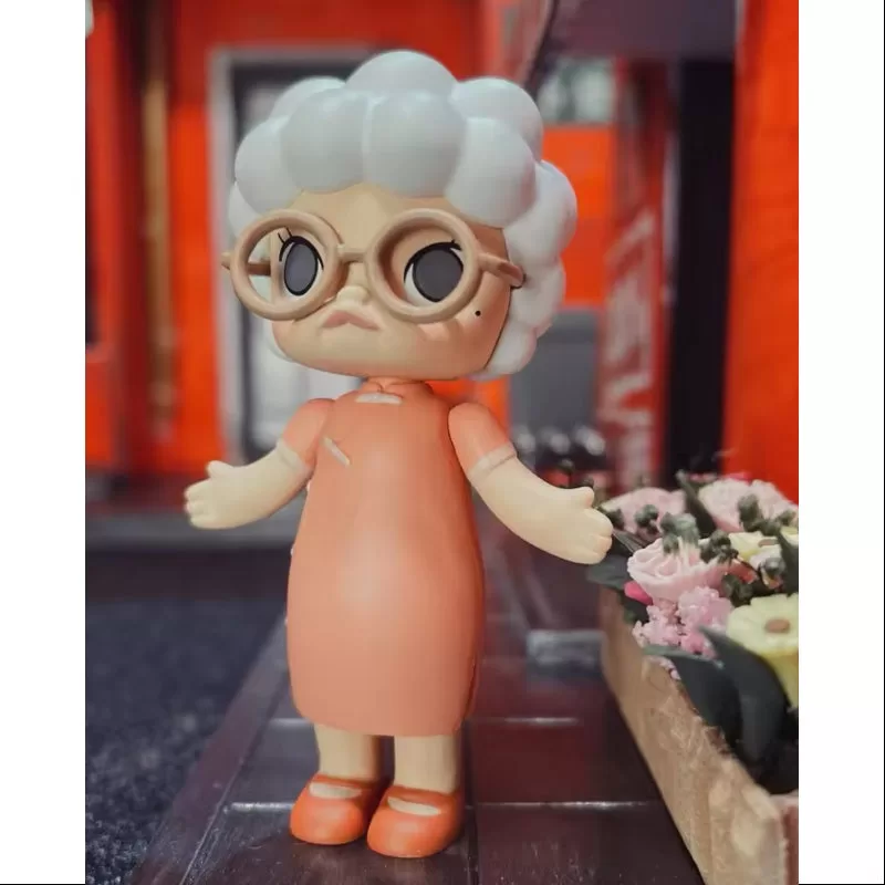 MOLLY La vida escolar de Molly Directora de la serie