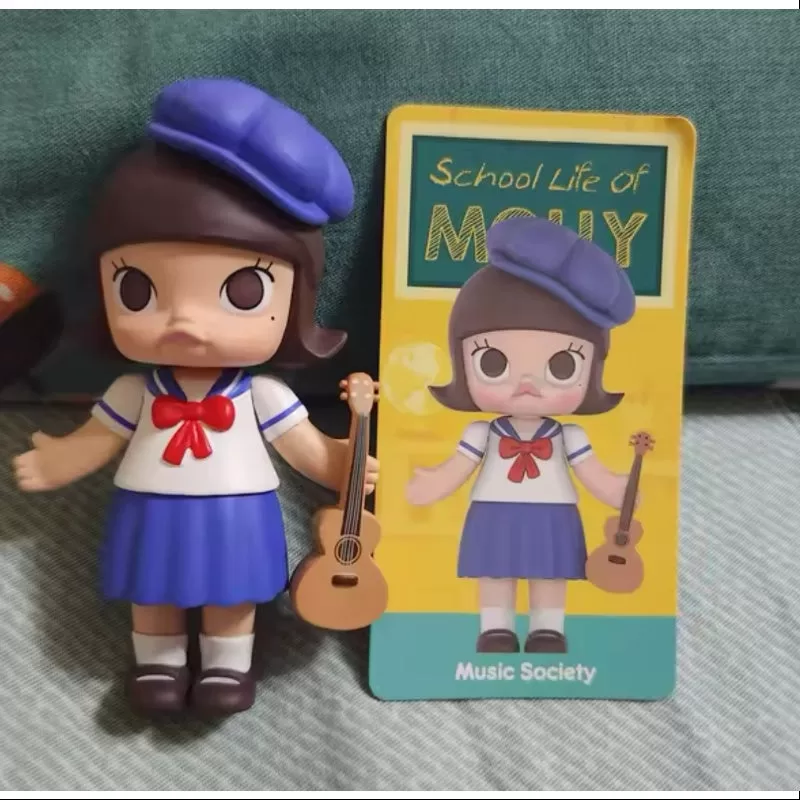 MOLLY La vida escolar de Molly Serie Club de música MOLLY La vida escolar de Molly Serie Club de música