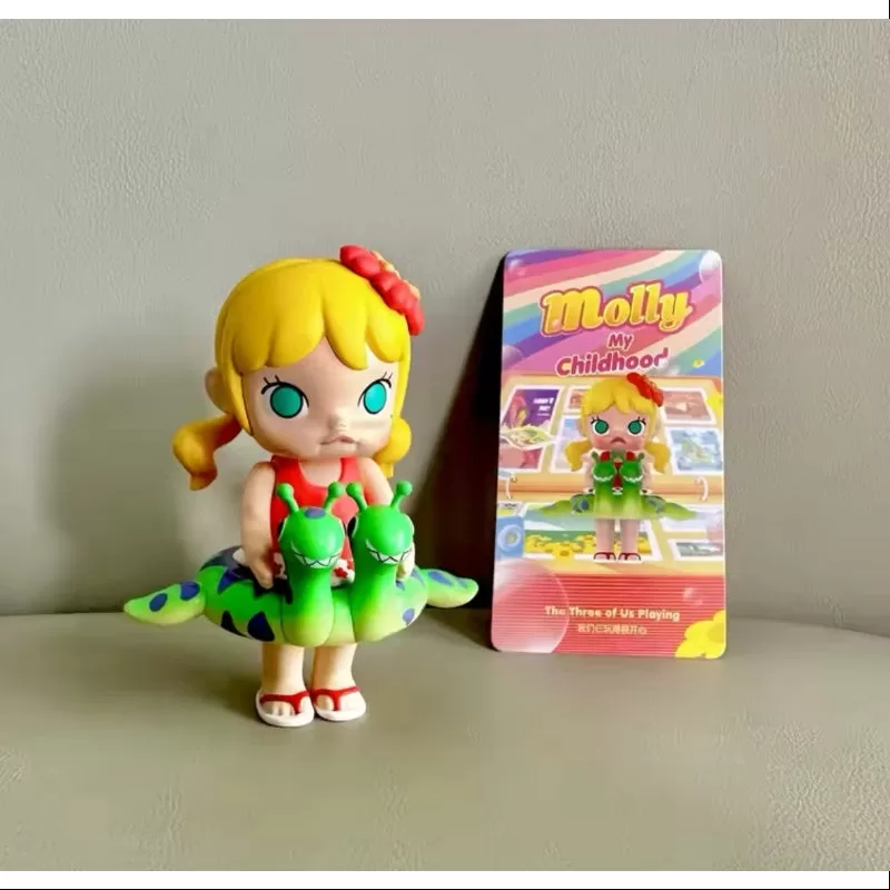 MOLLY Mi serie de la infancia Los tres jugando