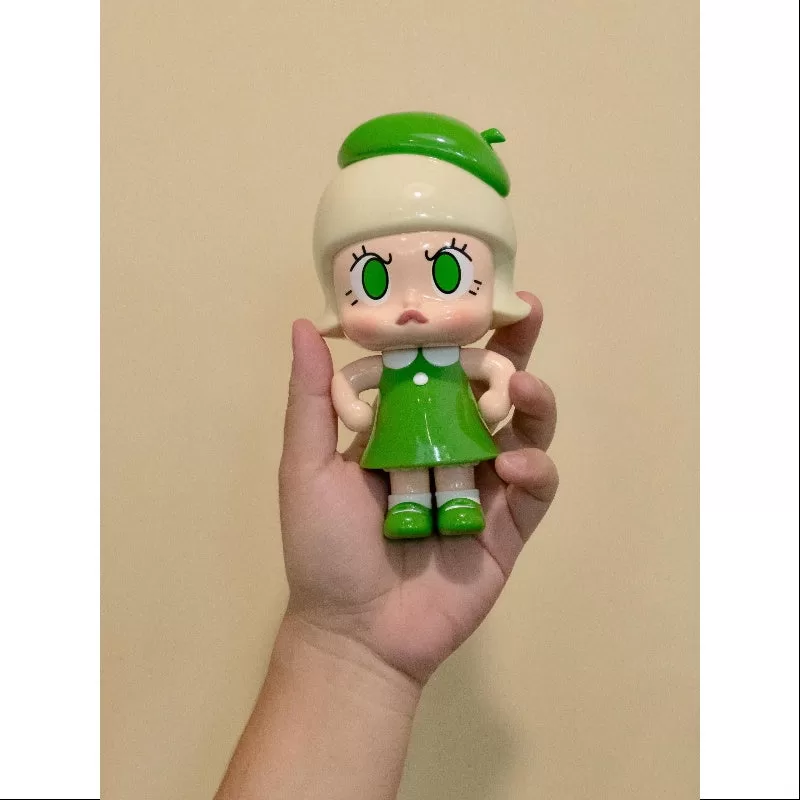 MOLLY Molly Enojada Fuego Verde 2024 Singapur LIMITADA