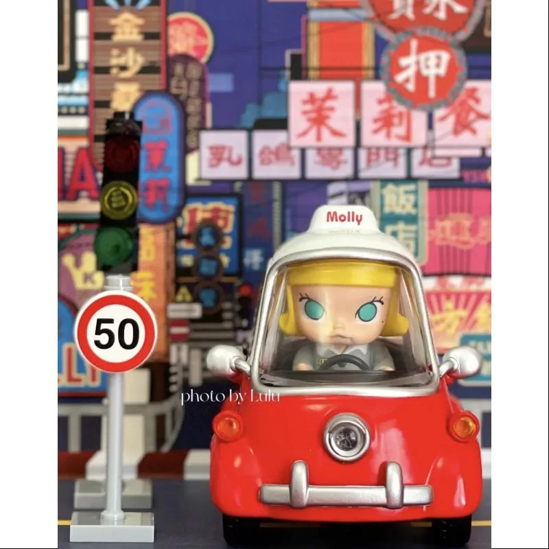 MOLLY Pop Mart PopCar Super Track Series secreto MOLLY MINI TAXI (1/120)