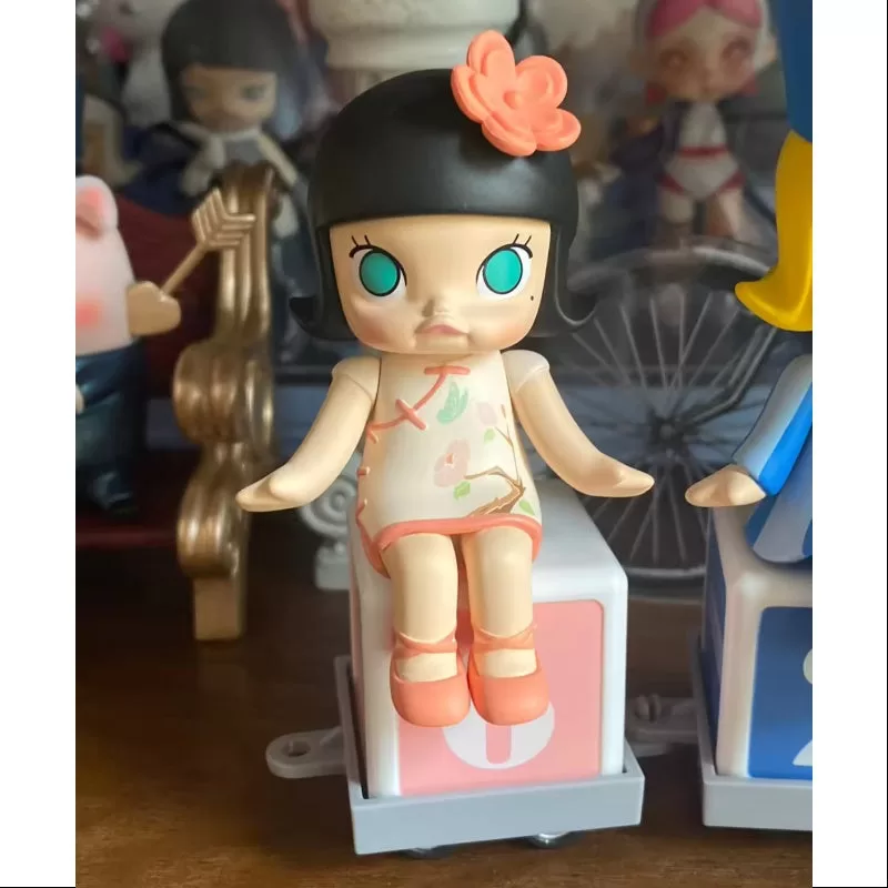 MOLLY Serie Fiesta del Tren Feliz Cantante Molly White