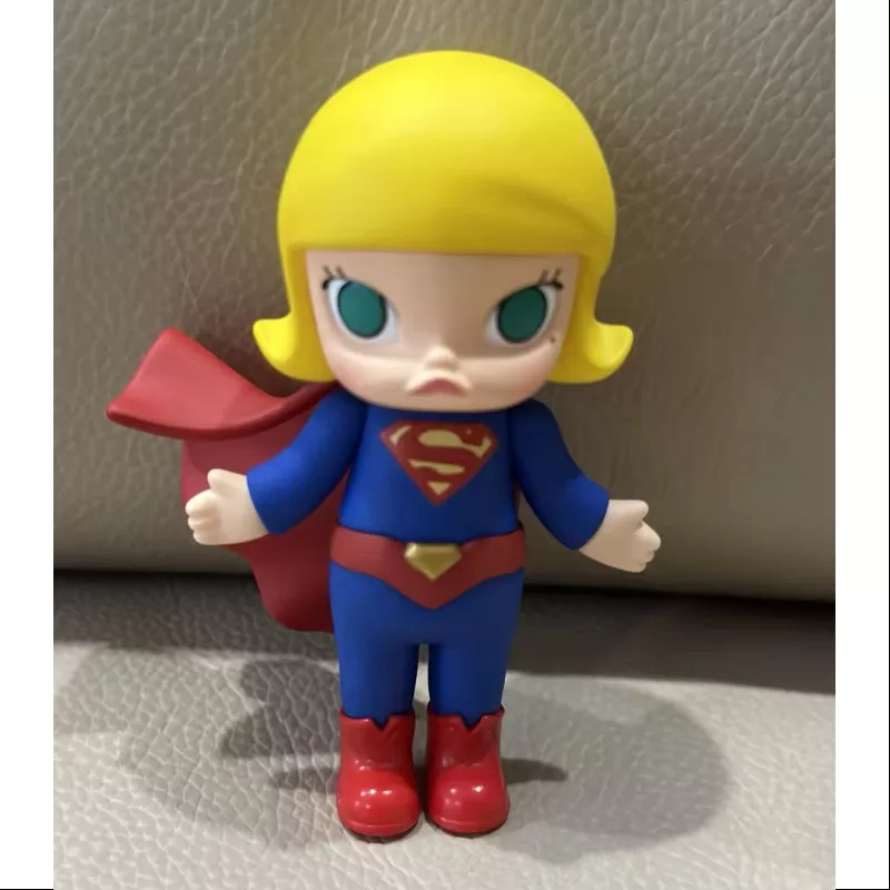 MOLLY Warner Bros. Serie del centenario Superman