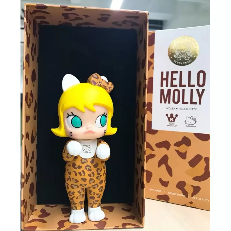 MOLLY X Hello Kitty Hello Molly Brown Edición limitada 2018