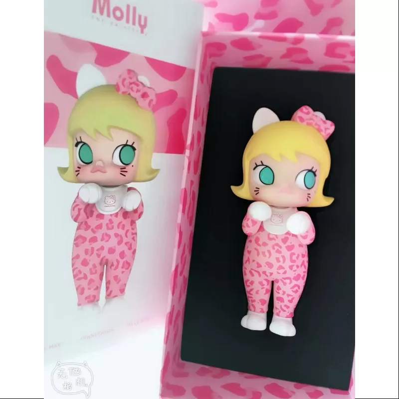 MOLLY X Hello Kitty Hello Molly Pink Edición limitada 2018 MOLLY X Hello Kitty Hello Molly Pink Edición limitada 2018