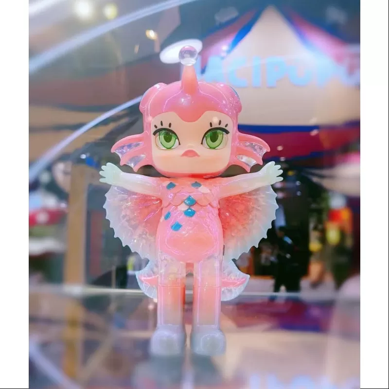 MOLLY YUTONG Figura de juguete de arte Molly Flying Fish YuTong 2024 LIMITADA