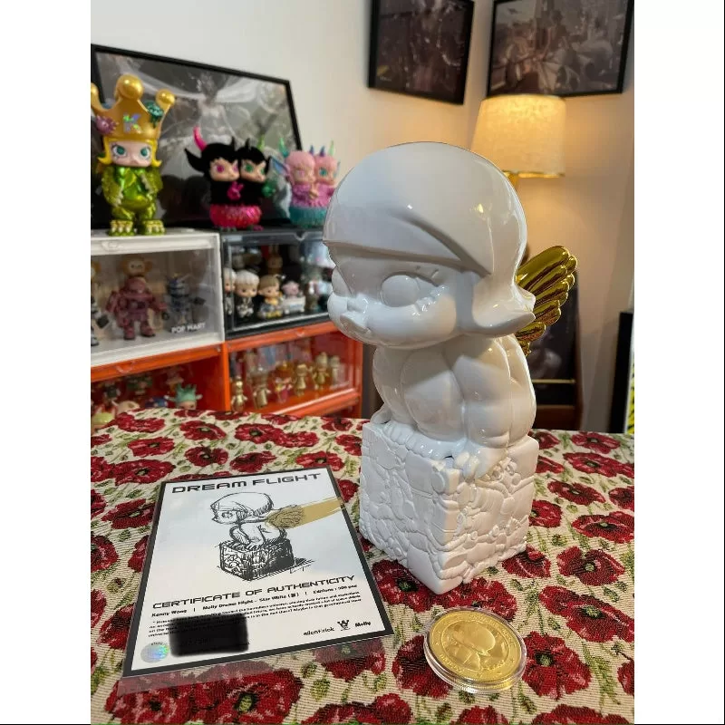 MOLLY x Silent Trick Molly Dream Flight Star White 2023 LIMITADO