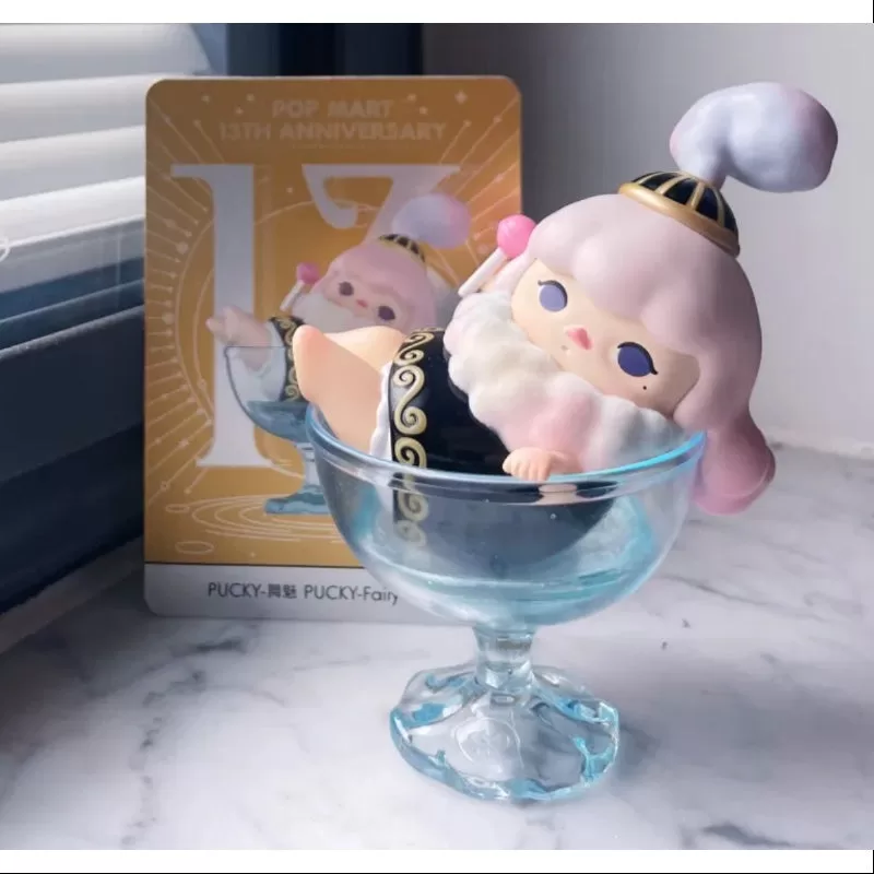 PUCKY Spotlight Pop Mart Serie 13.º aniversario PUCKY