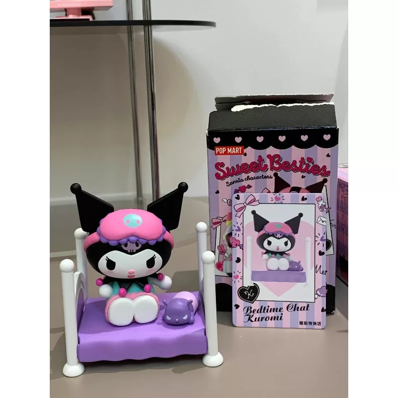 Personajes de Sanrio Serie Sweet Besties Charla para dormir Kuromi