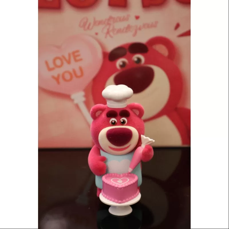 Pop Mart Disney Pixar Lotso Wondrous Rendezvous Series Horneando con amor Pop Mart Disney Pixar Lotso Wondrous Rendezvous Series Horneando con amor