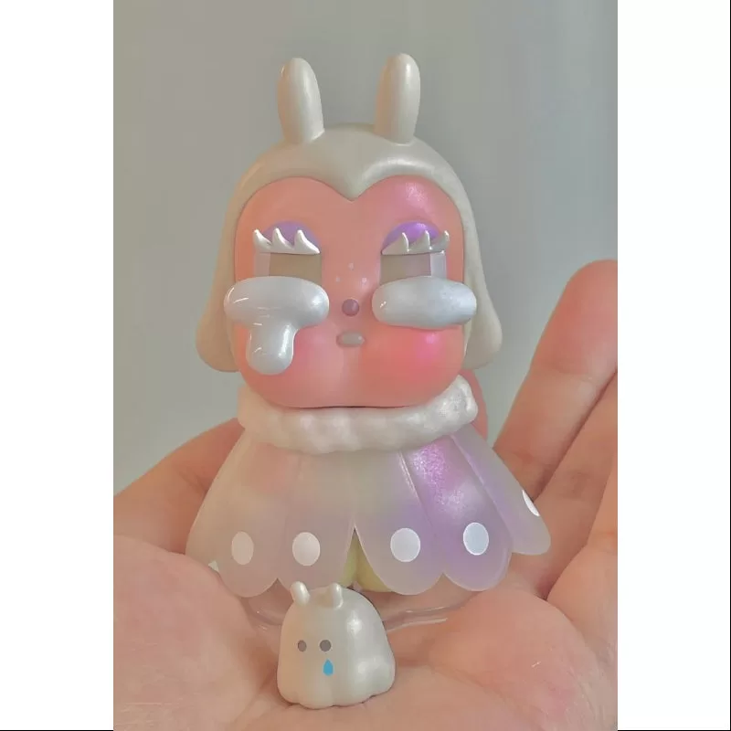 Reina polilla súper secreta de la serie Lágrimas del Monstruo Llorón (1/144)