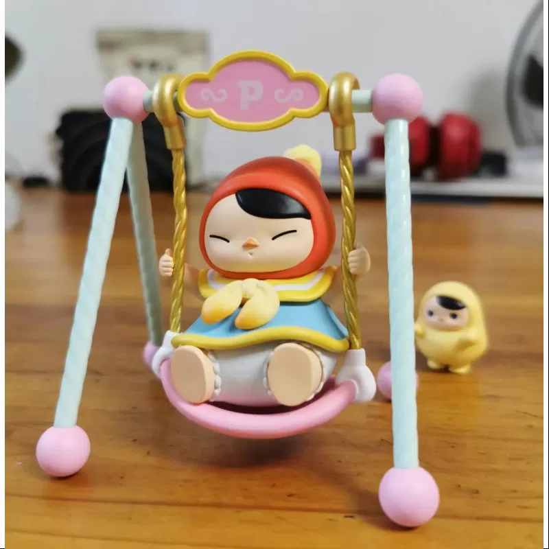 Reunión de PUCKY Pop Mart en la serie Pop Land Pucky Pleasant Swing