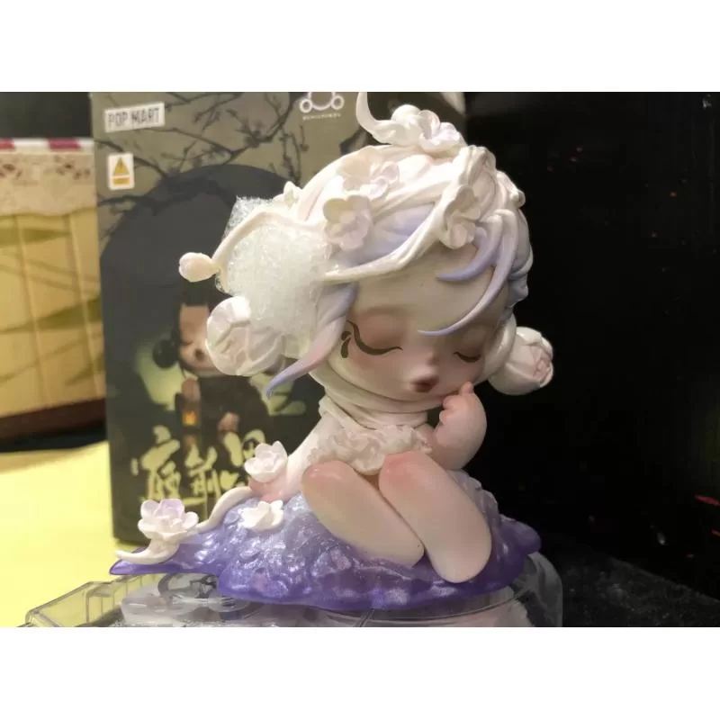 SKULLPANDA La serie Ink Plum Blossom Secret The Plum Blossom Pop Mart（1/144）