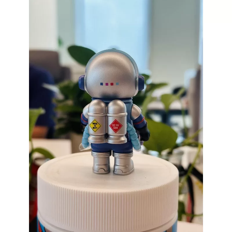 SPACE MOLLY MEGA 100% Serie 3 Secreto Louis De Guzman SPACE MOLLY MEGA 100% Serie 3 Secreto Louis De Guzman