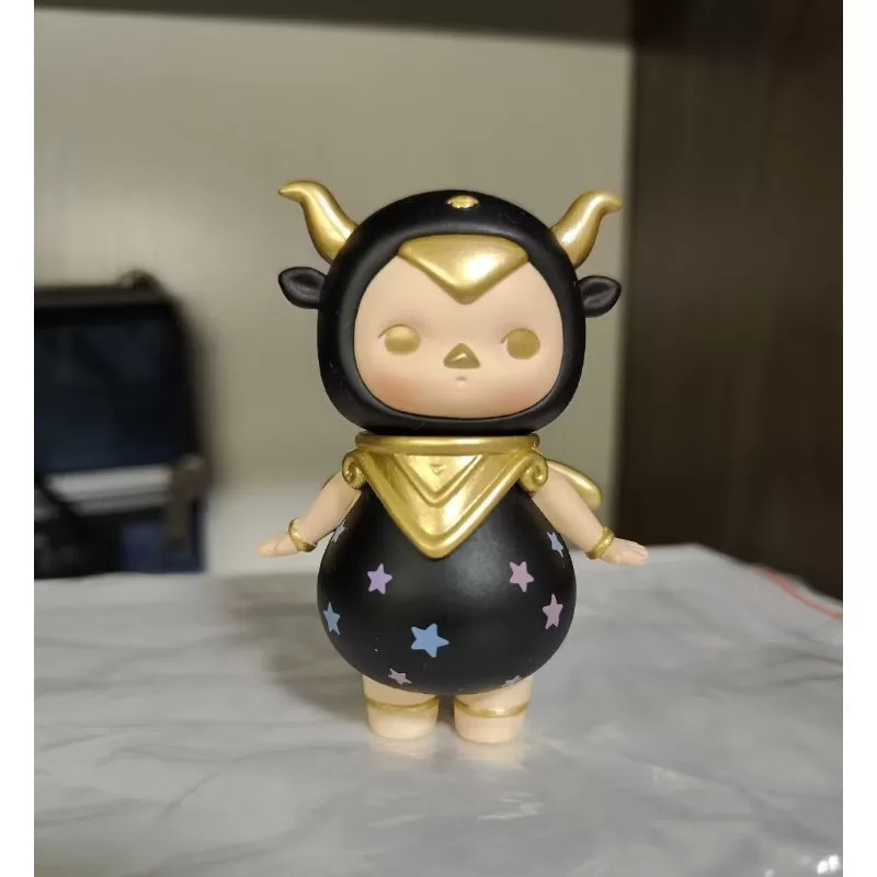 Serie Bebés Horóscopo PUCKY Bebé Tauro