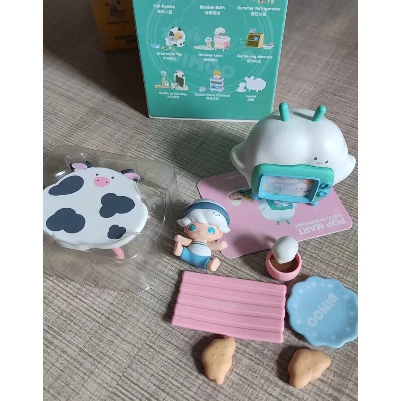 Serie DIMOO Homebody Las noticias de la mañana Serie DIMOO Homebody Las noticias de la mañana