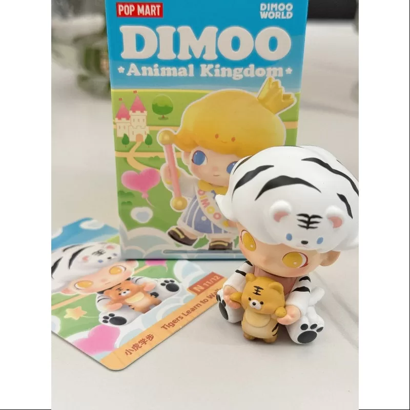 Serie DIMOO Reino Animal Los tigres aprenden a caminar