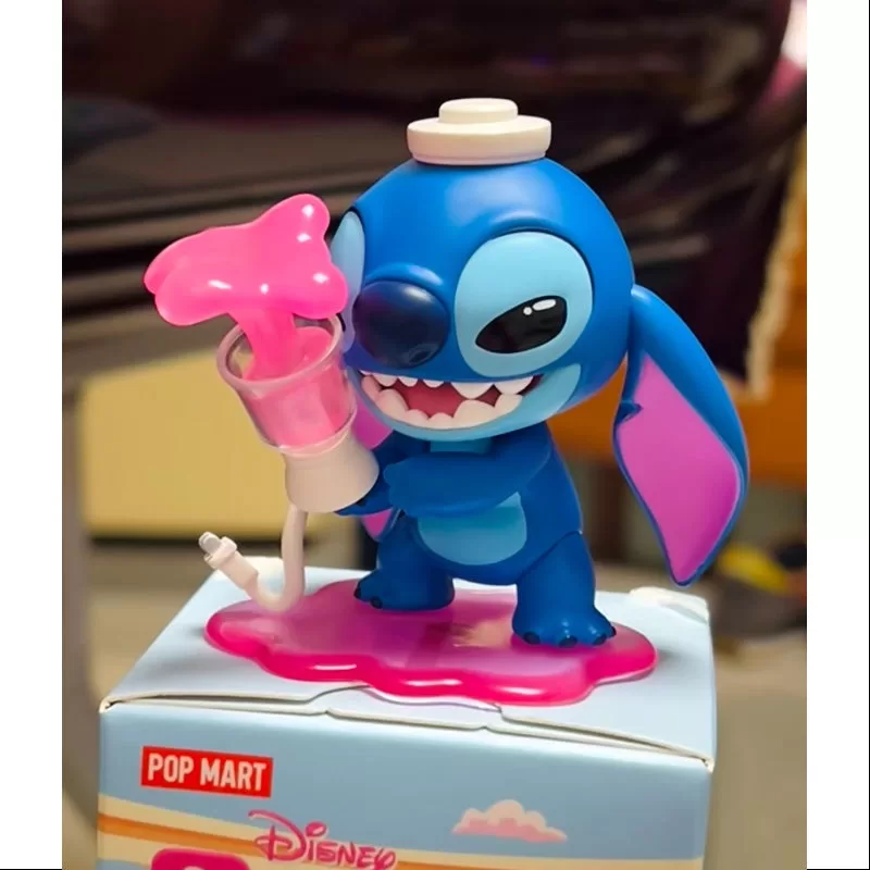 Serie Disney Stitch en una cita Preparando postres