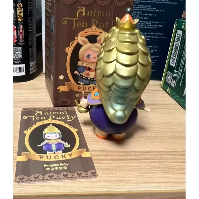 Serie Fiesta del Té Animal PUCKY Bebé Pangolín Serie Fiesta del Té Animal PUCKY Bebé Pangolín