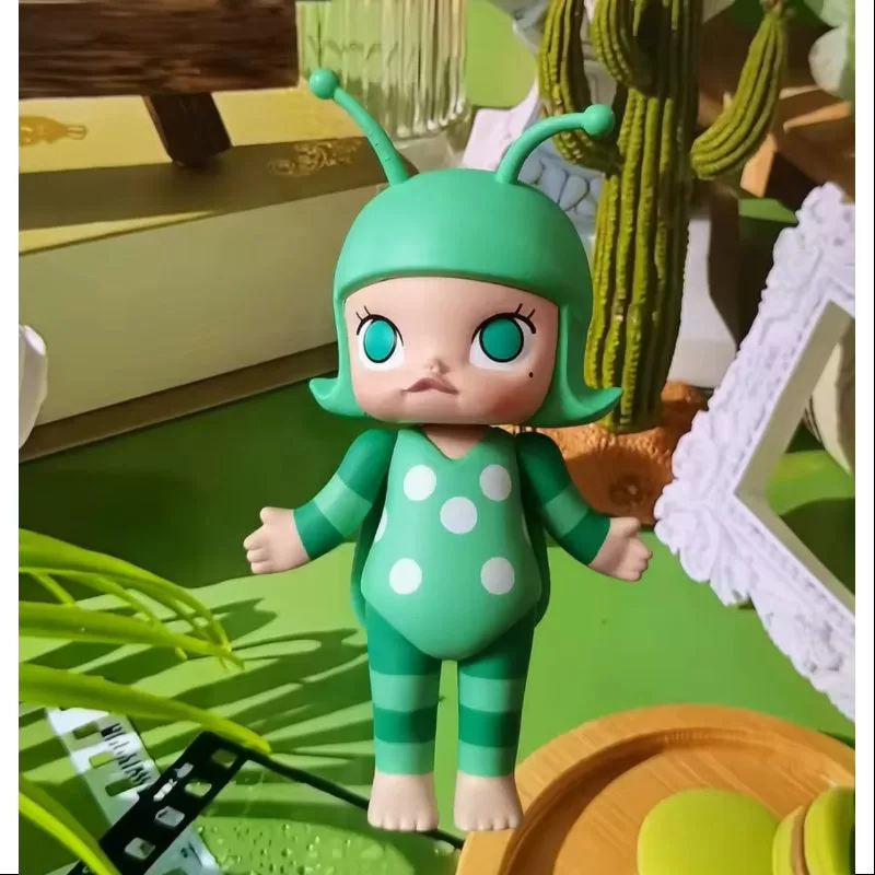 Serie MOLLY Bugs Insecto de cuernos verdes