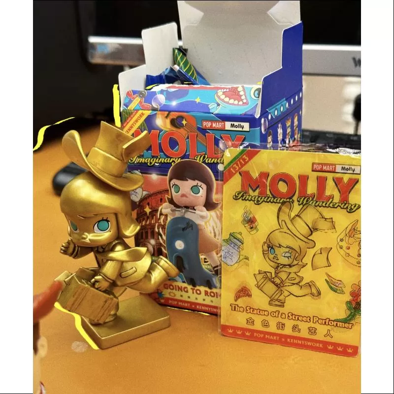 Serie MOLLY Imaginary Wandering Secret La estatua de un artista callejero (1/144)