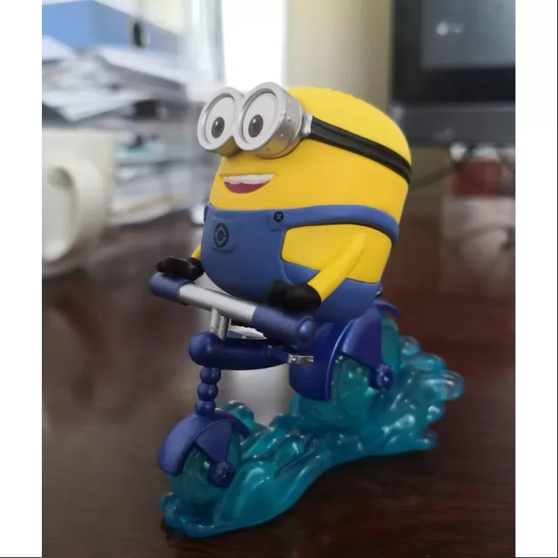 Serie Minions Rides Bicicleta acuática Jerry