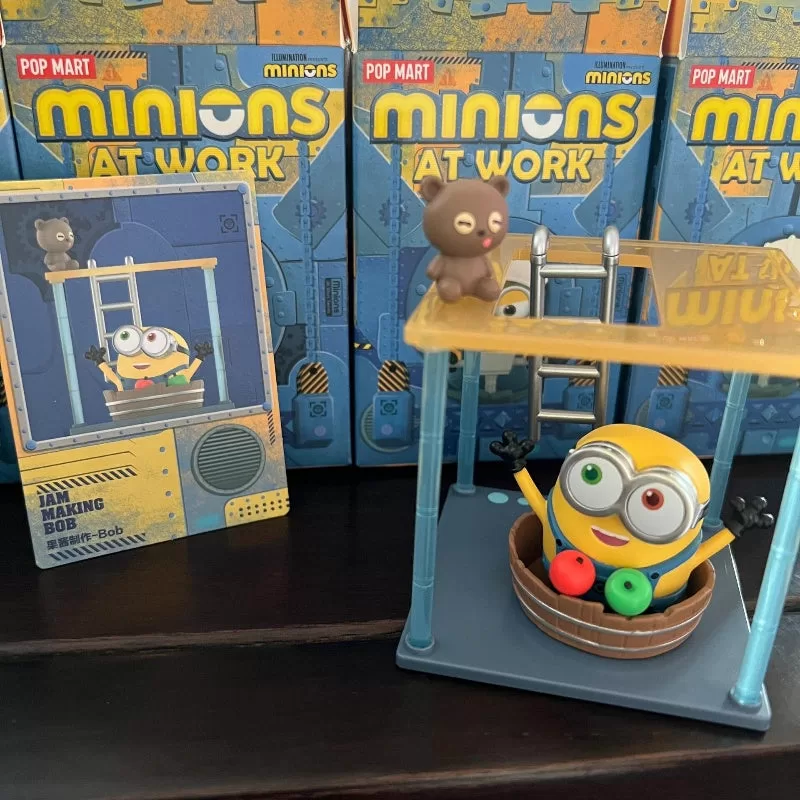 Serie Minions en el trabajo Jam Making Bob