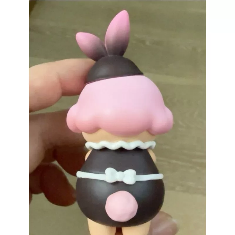 Serie PUCKY Rabbit Cafe: Camarera Coneja Serie PUCKY Rabbit Cafe: Camarera Coneja