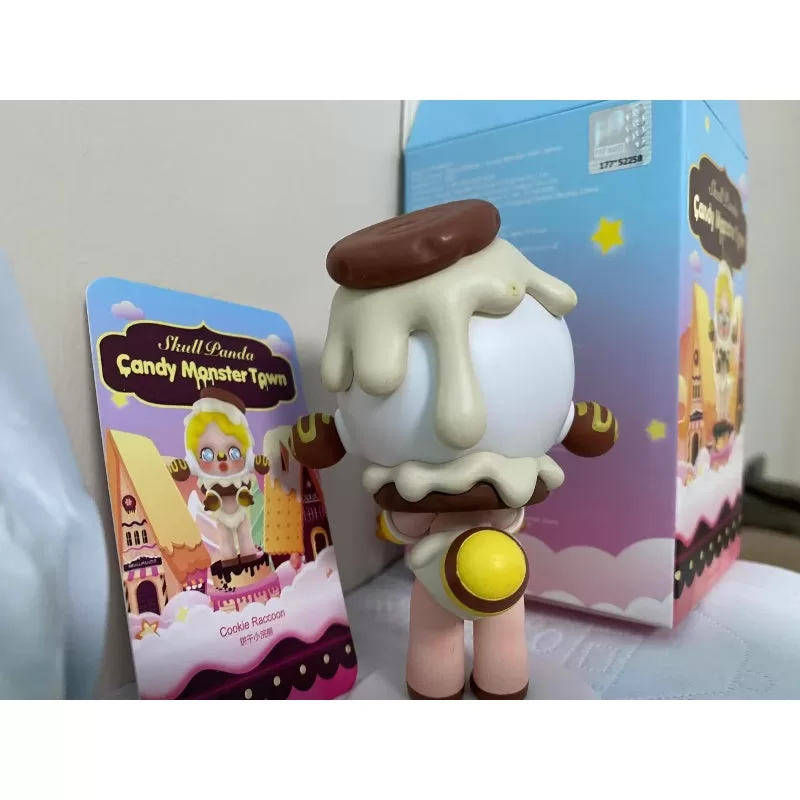 Serie Skullpanda Candy Monster Town Mapache Galleta Serie Skullpanda Candy Monster Town Mapache Galleta