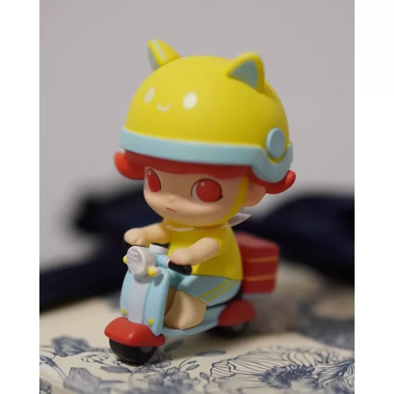 Serie Universitaria DIMOO Life, Repartidor