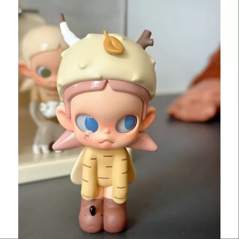 Serie Zsiga Caminando hacia el Bosque Piérdete