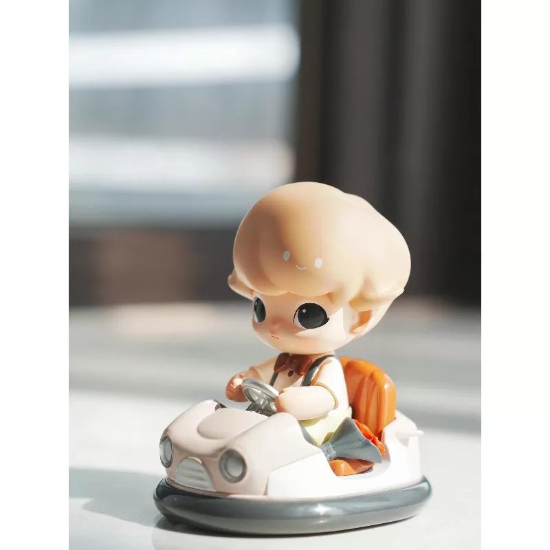 Serie de citas DIMOO: Conducción en coche de choque