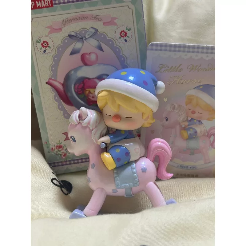 Serie de té de la tarde con frijoles dulces El pequeño caballo de madera secreto