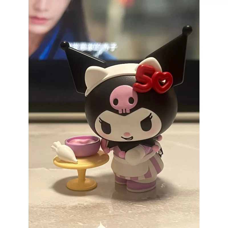 Serie del 50.º aniversario de Hello Kitty Kuromi