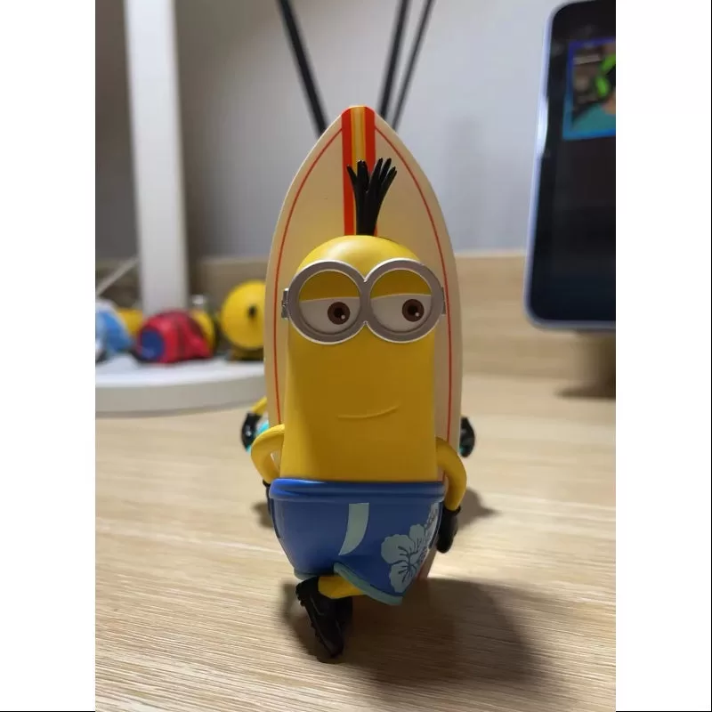 Serie navideña de Minions Surfing Tim