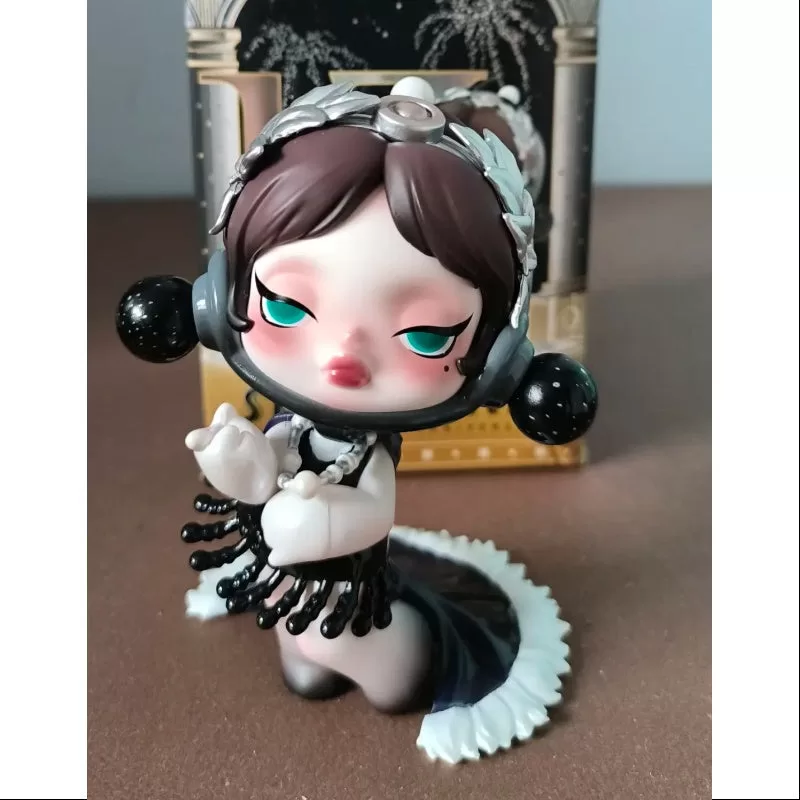 Skullpanda Spotlight Pop Mart Serie del 13.º aniversario Skullpanda Skullpanda Spotlight Pop Mart Serie del 13.º aniversario Skullpanda