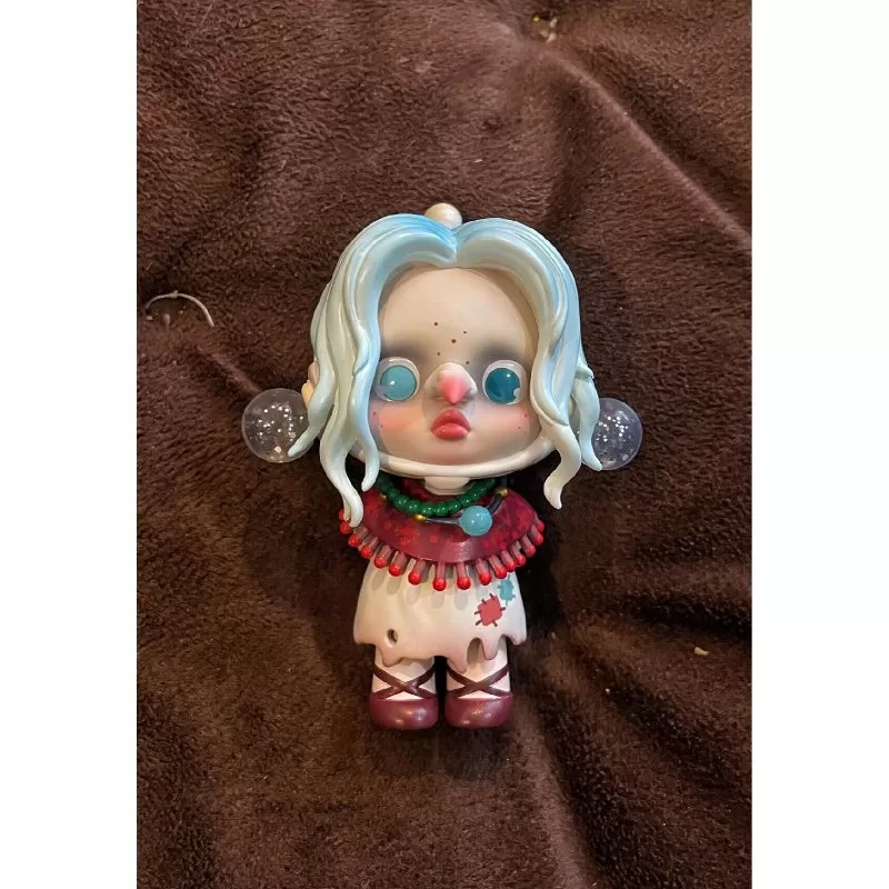 Skullpanda X La serie de la familia Addams Abuela