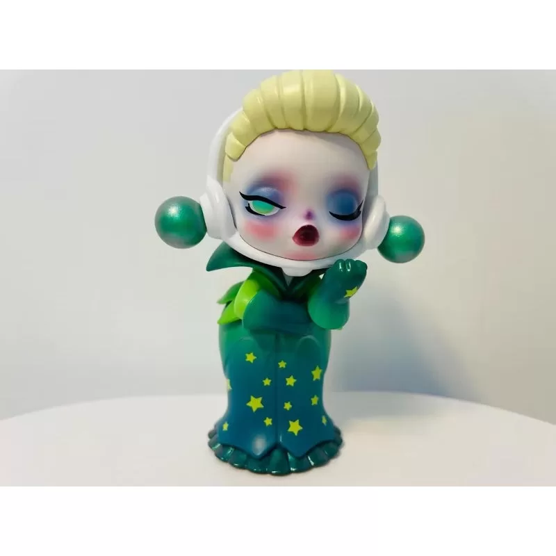 Skullpanda X La serie de la familia Addams La tía abuela Sloom