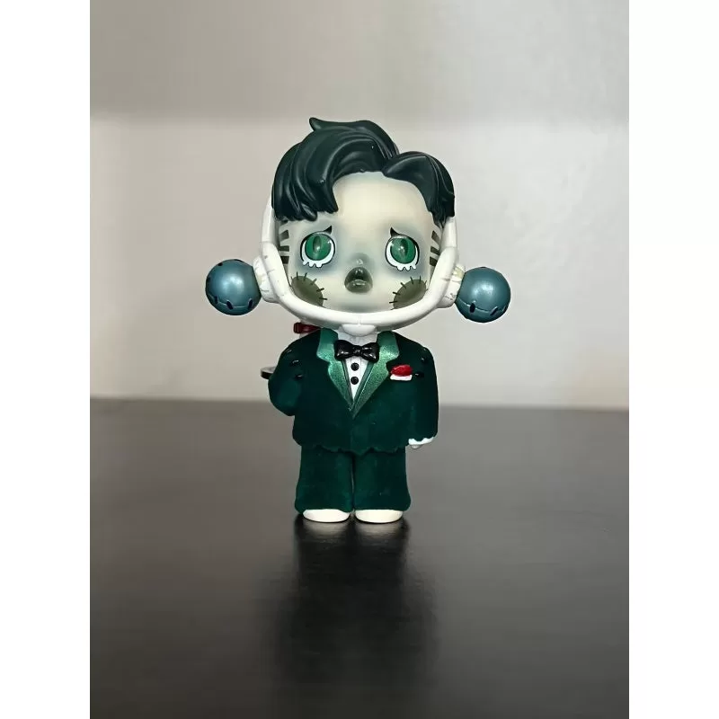 Skullpanda X La serie de la familia Addams Lurch