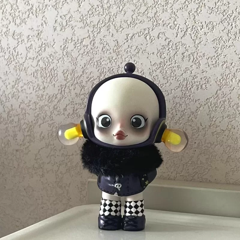 Skullpanda X La serie de la familia Addams Tío Fester