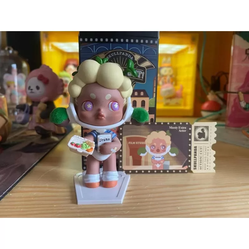 ¡Skullpanda: Acción, corte! Serie: Actor extra mohoso